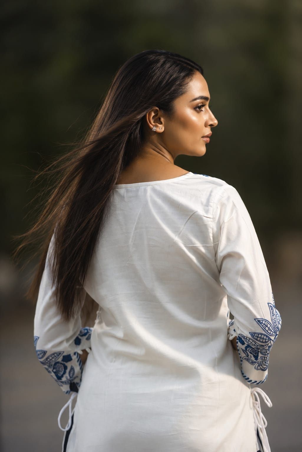White & Blue Embroidered Cotton Kurta, view 6