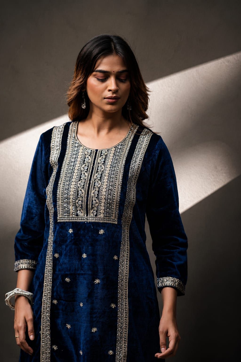 Navy Embroidered Velvet Straight Kurta Pant Set, view 7